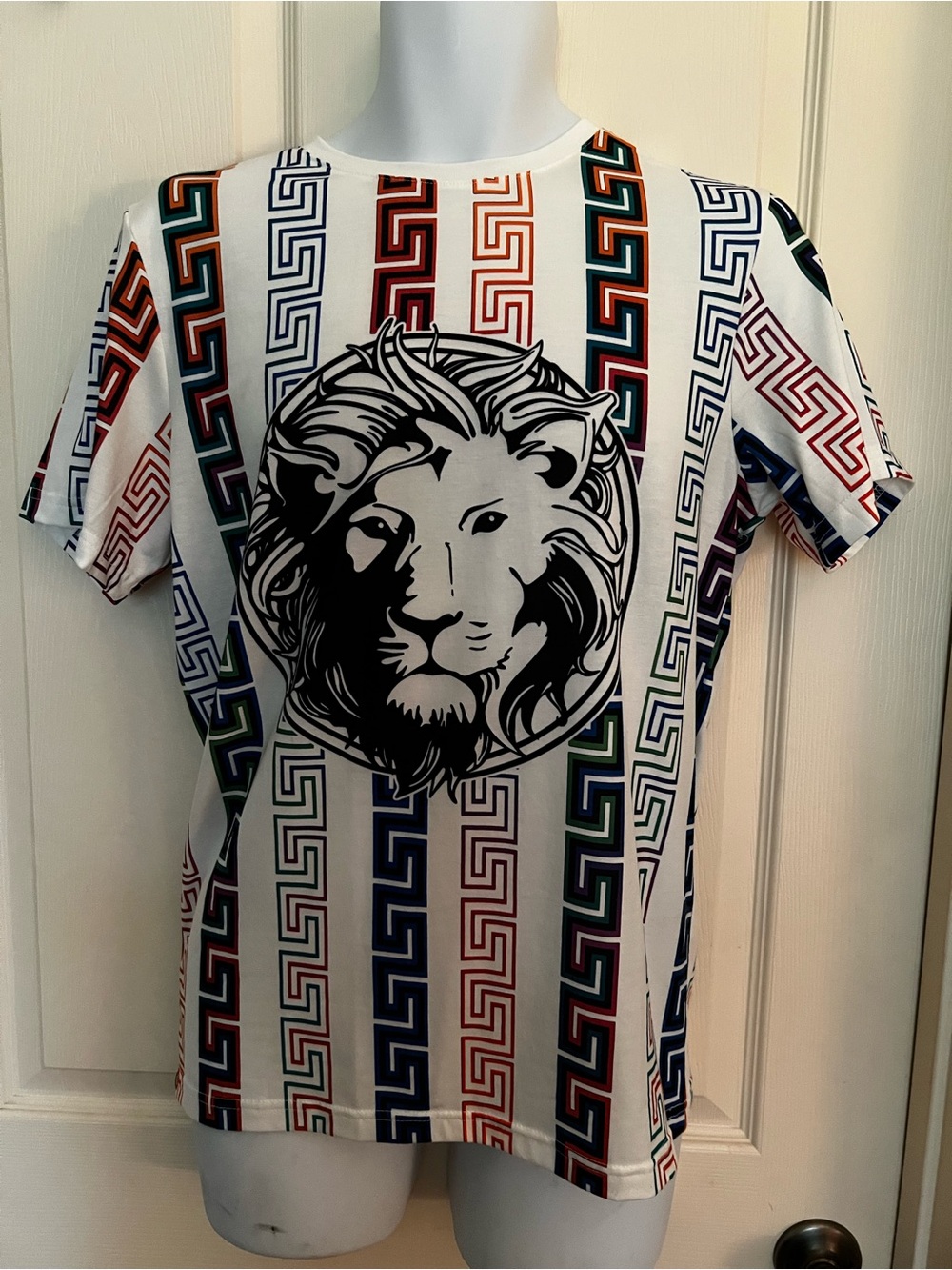 White Short Sleeve Graphic Lion Stud Tee with Multicolor Stripes-NEW w/out tag